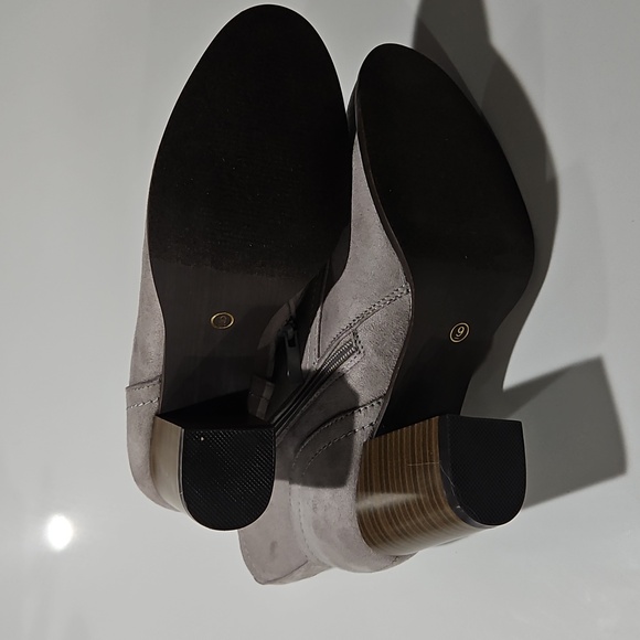 Journee Collection Baylor Bootie. Sz 9 Nwot. - Picture 5 of 7